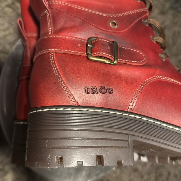 NWT TAOS WOMENS GUSTO RED LEATHER COMBAT BOOTS - Picture 10 of 12
